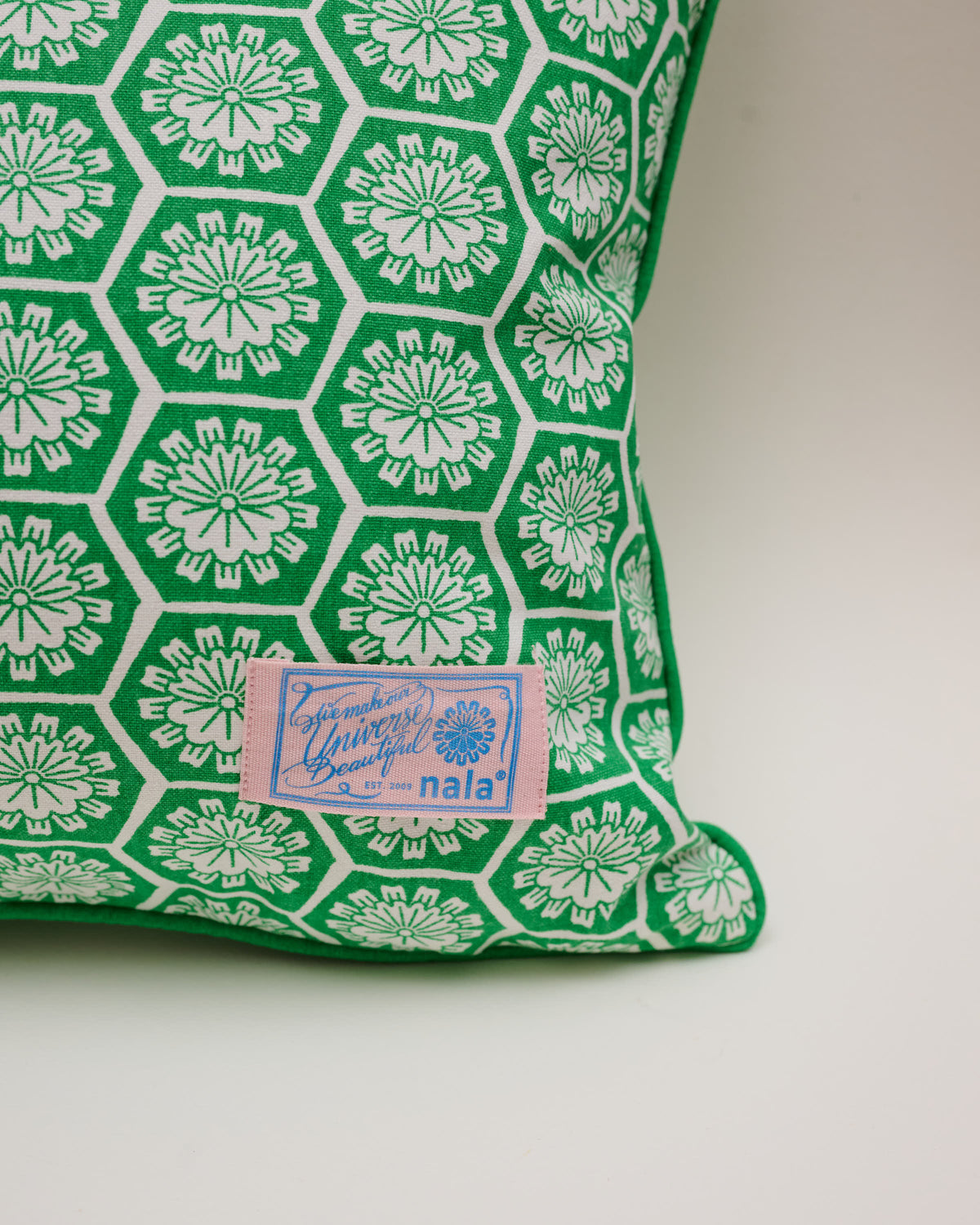 Rectangular Cushion -Willow Wishes Green