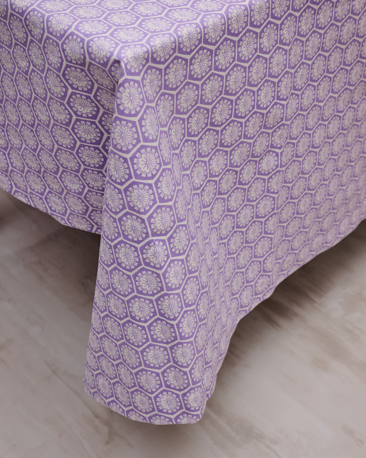 Large Table Cloth-Willow Wishes Lilac