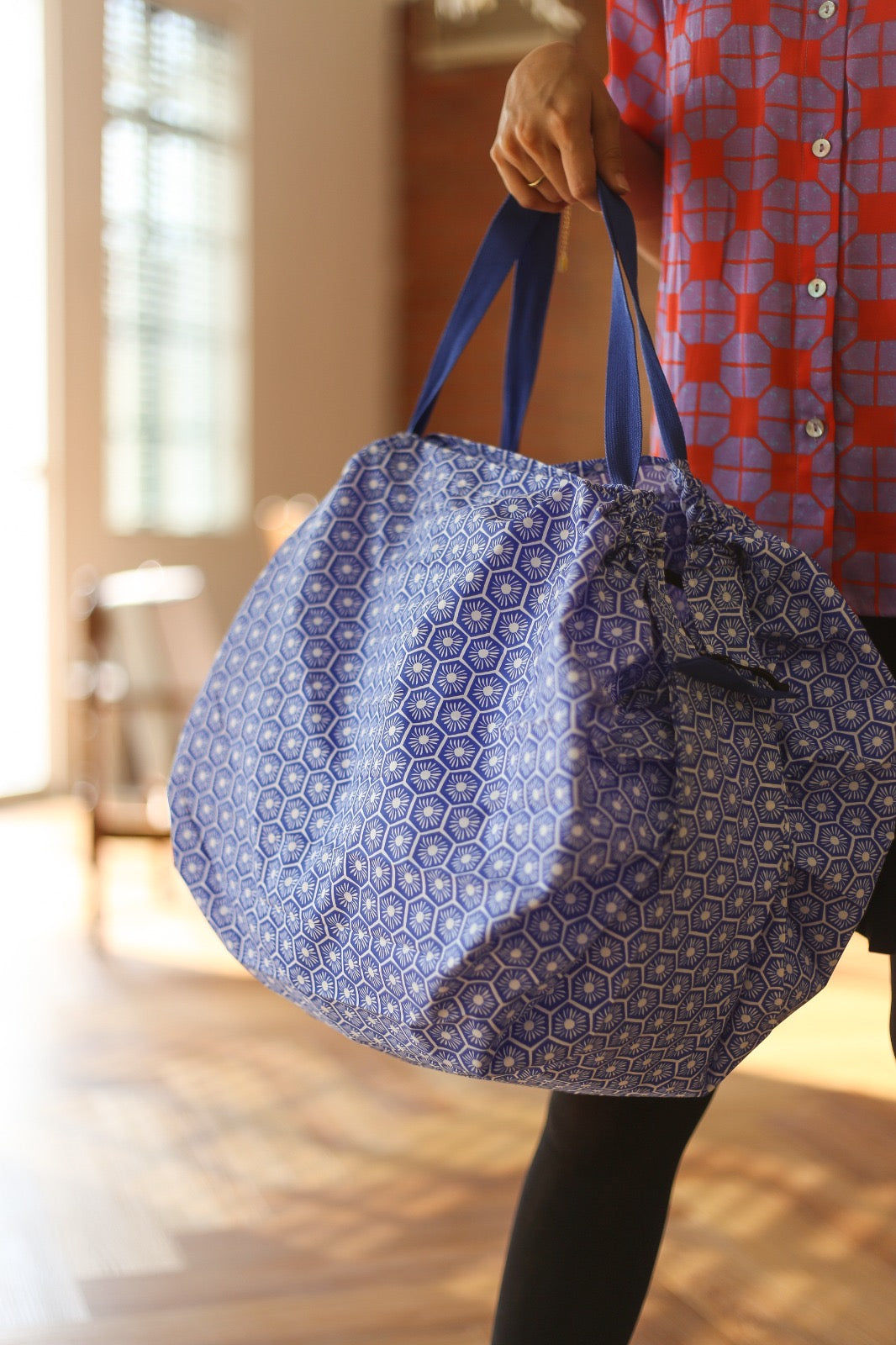 Nala Shupatto Bag 27L - Willow Wishes Blue