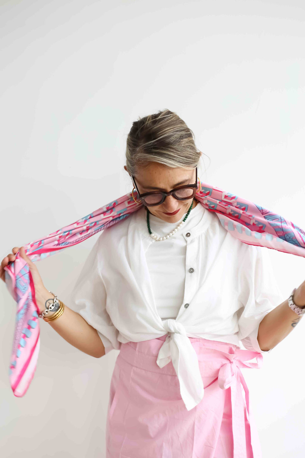 Scarf Pink Room
