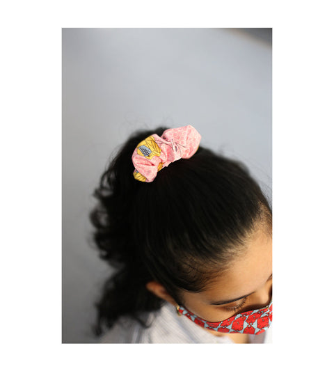 The Sirap Susu Scrunchy