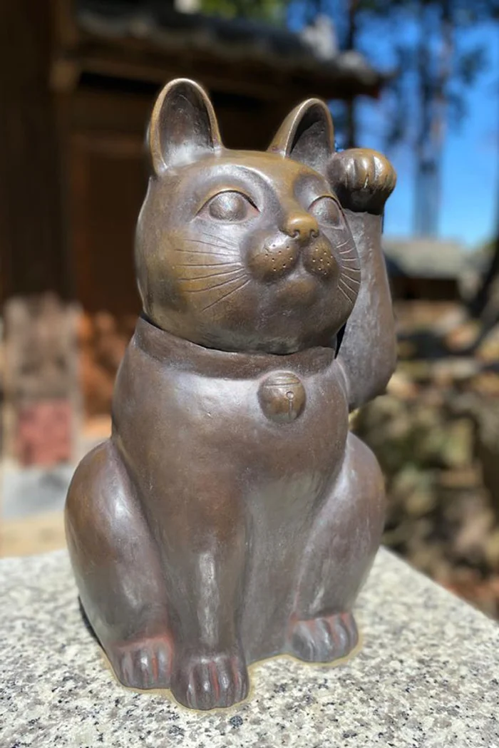 The cat that took over the world