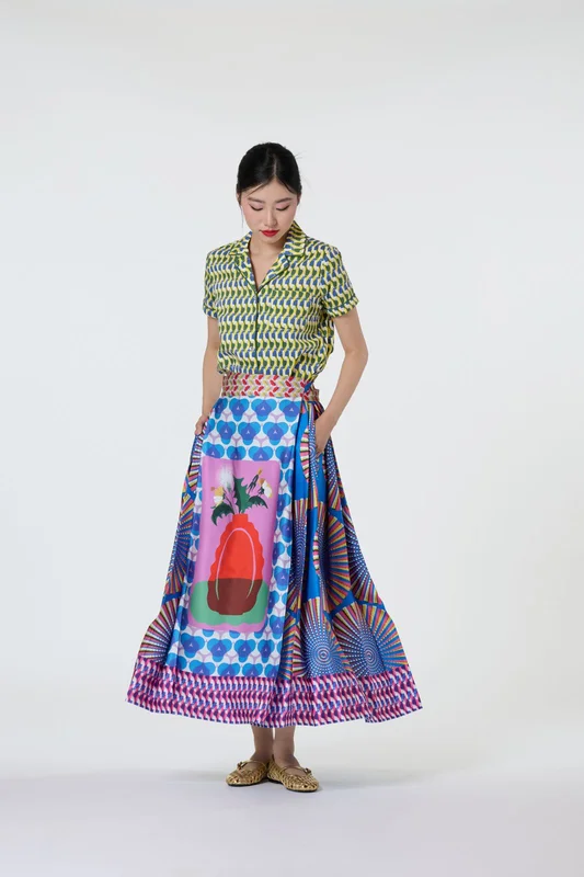 The skirt that thinks it is a painting.