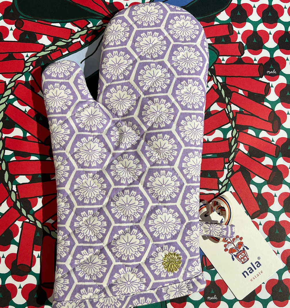 The skirt that thinks it is a painting.