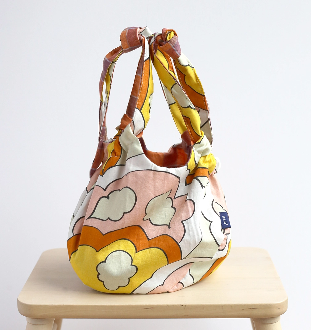 tote 4 The skirt that thinks it is a painting.