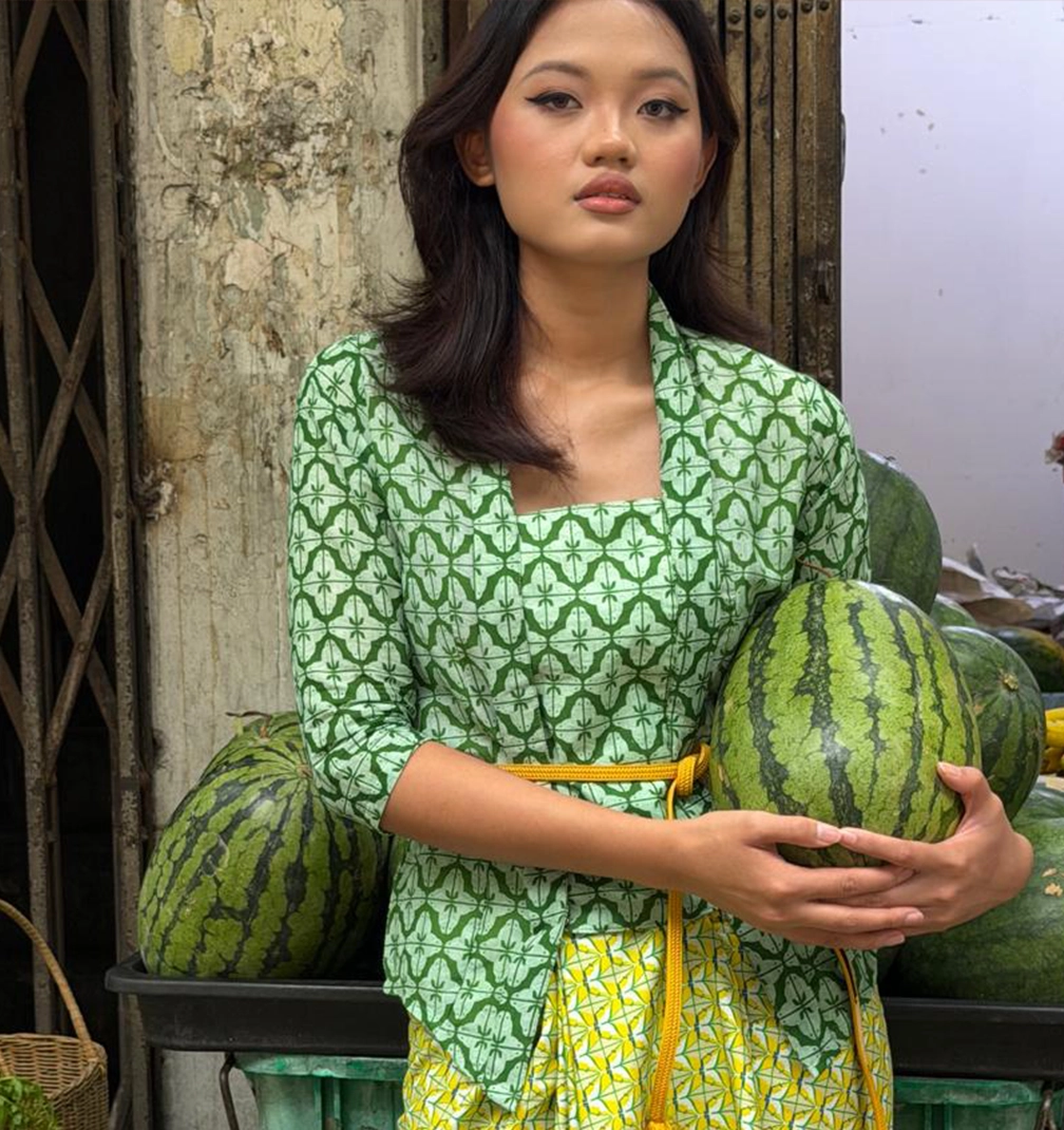 raya 2 The skirt that thinks it is a painting.