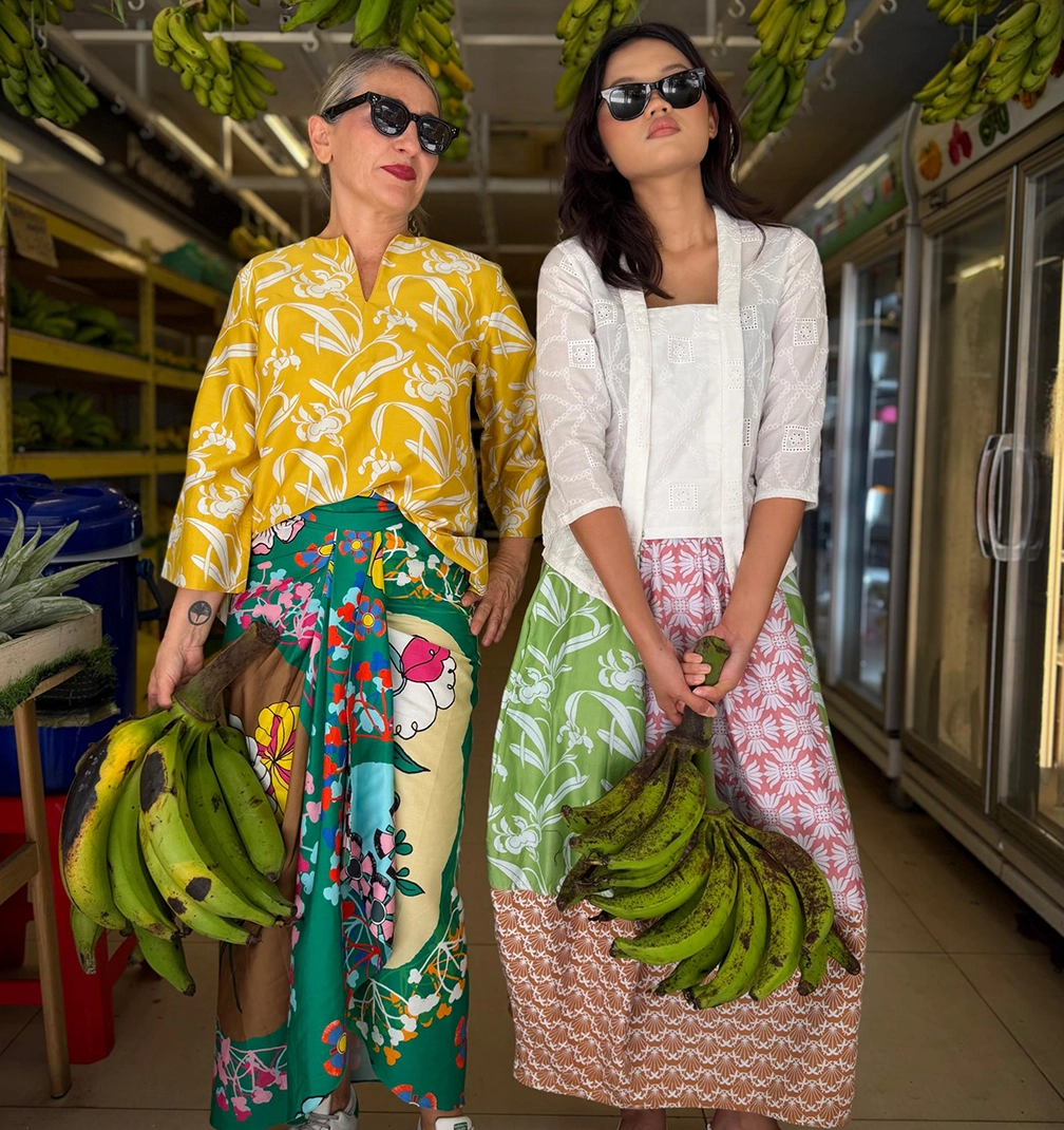 raya 9 The skirt that thinks it is a painting.