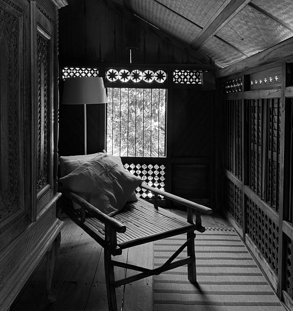 bon ton 5 The skirt that thinks it is a painting.