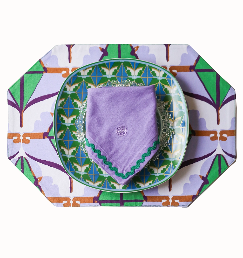 diamond 5 The skirt that thinks it is a painting.