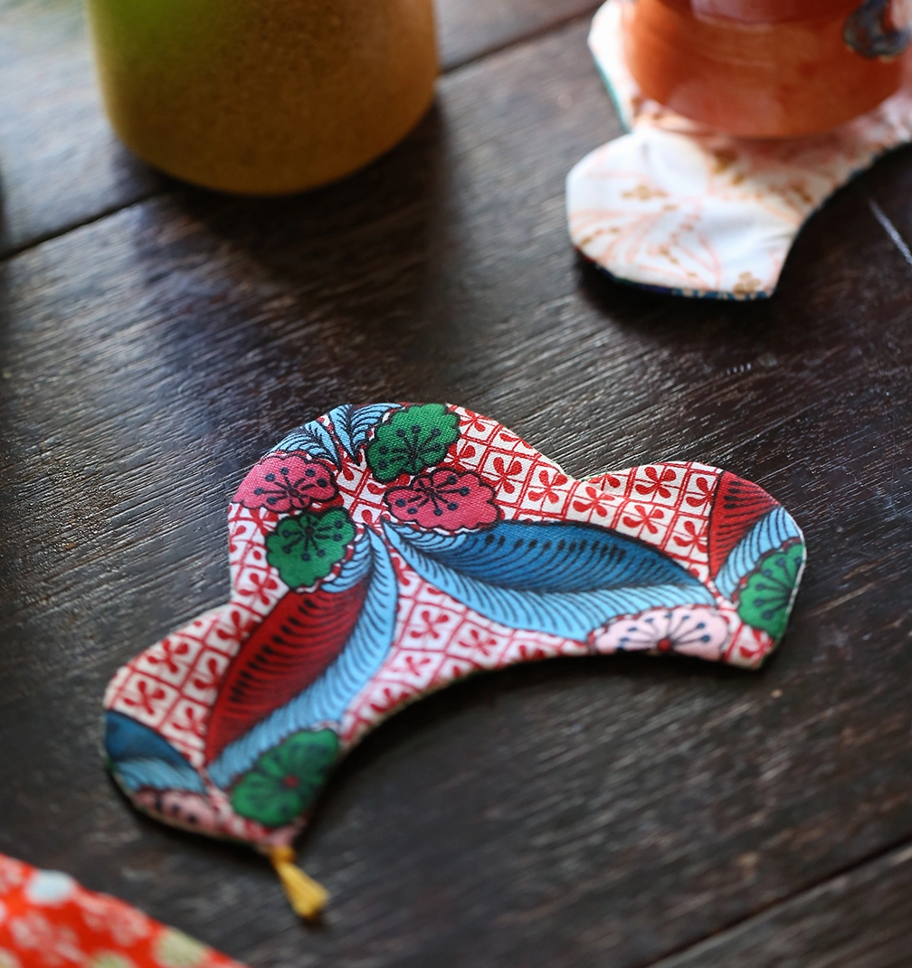 tomoko 4 The skirt that thinks it is a painting.