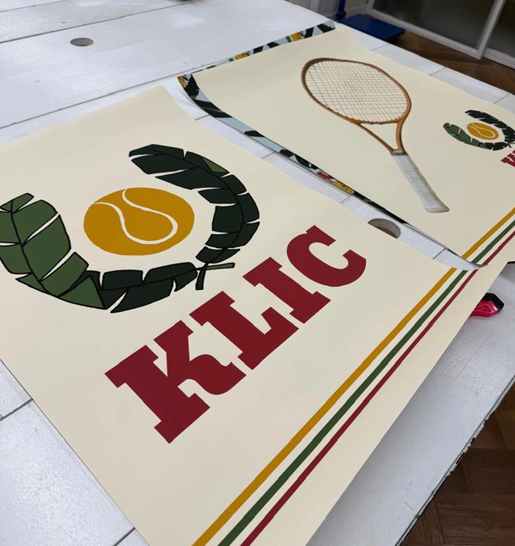 Klic 4 The skirt that thinks it is a painting.