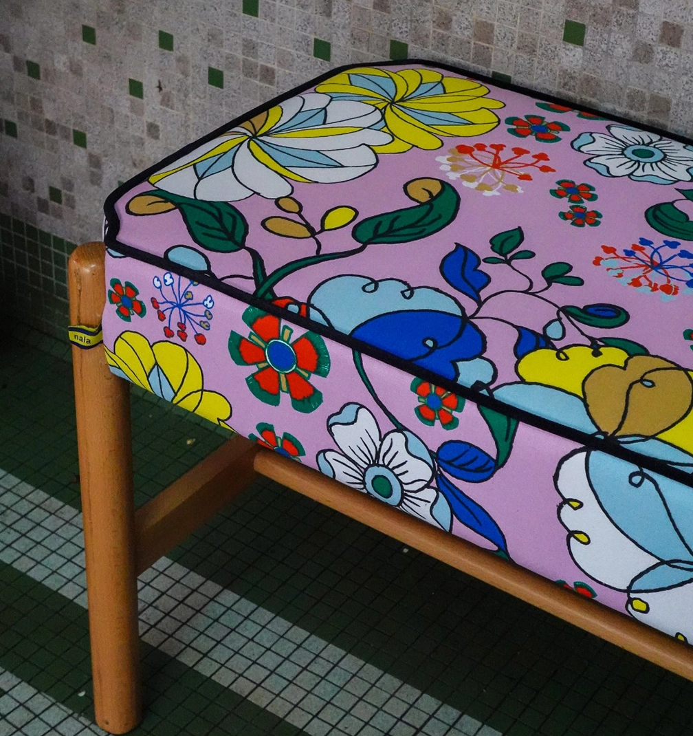 stools 7 The skirt that thinks it is a painting.